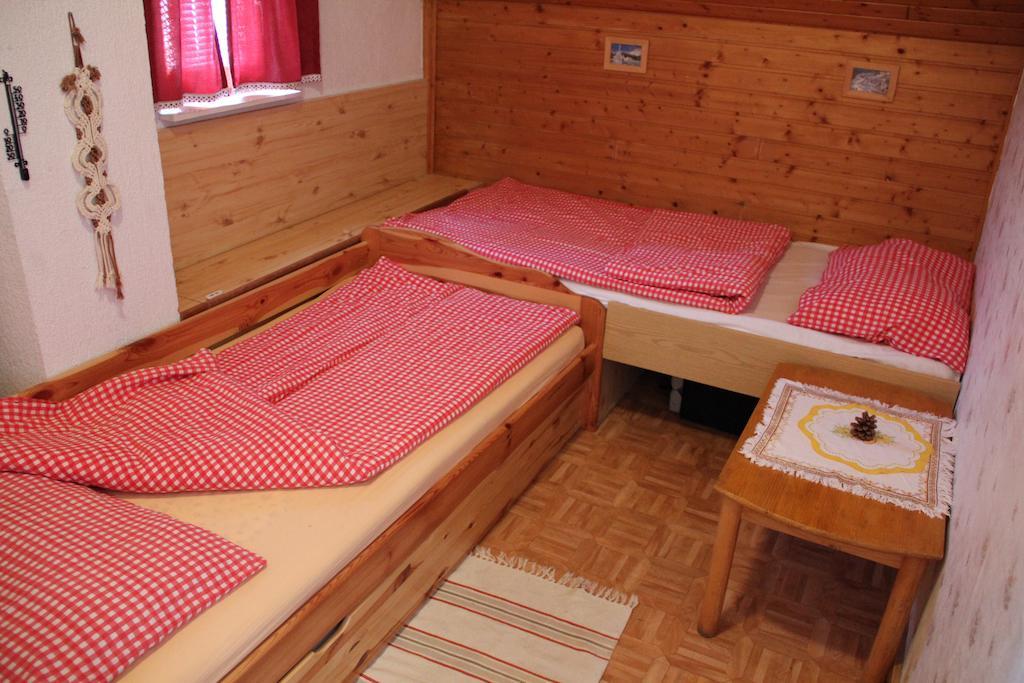 Mekina Guesthouse Μαριμπόρ Δωμάτιο φωτογραφία